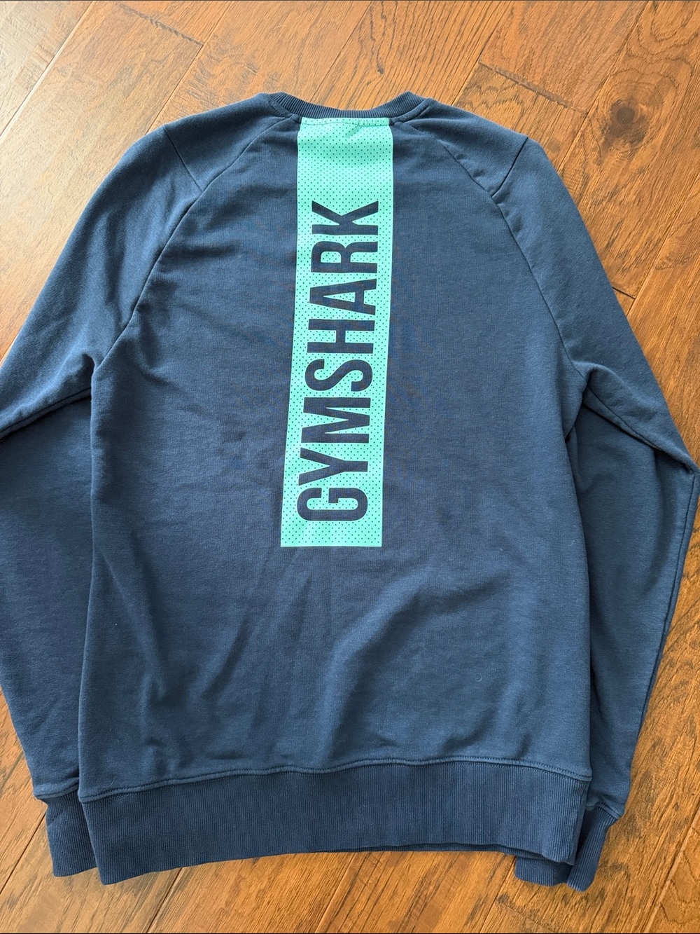 Gymshark-Navy w/aqua logo Crewneck Sweatshirt - Picture 3 of 8